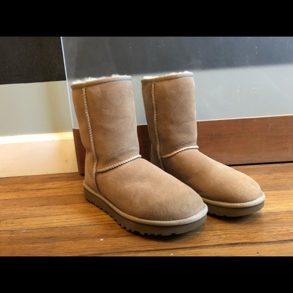 UGG Shoes - Ugg Classic Short II